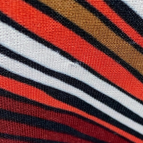 Lane Bryant 18/20 Geometric, Sheer Poncho and Attached Tank - Picture 7 of 8